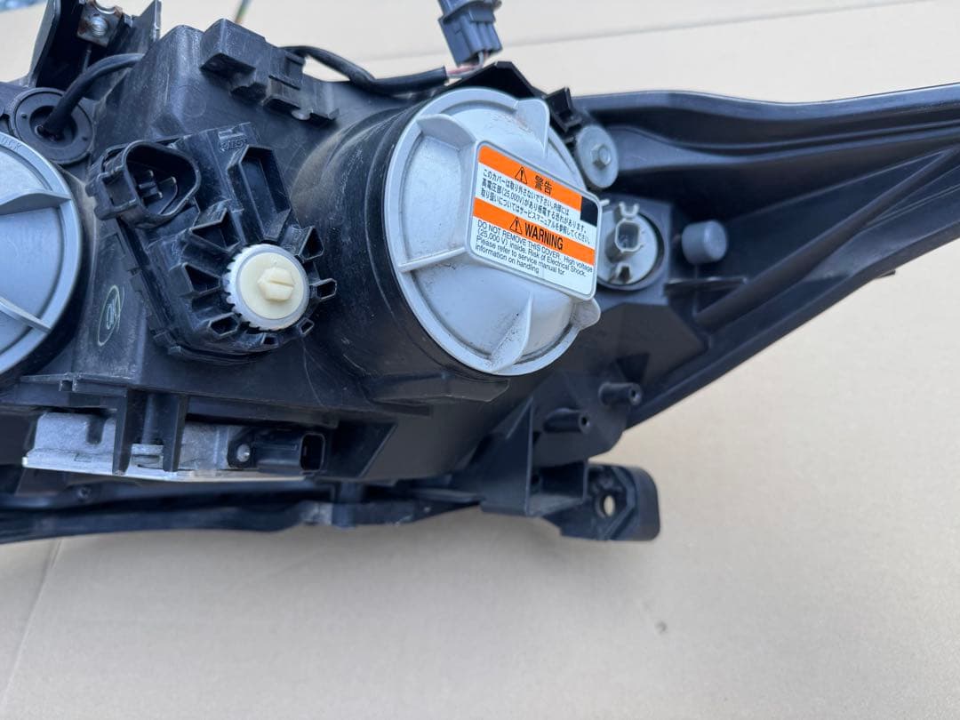 CR-Z CRZ ZF1 ZF2 HID ヘッドライト 右 100-22010