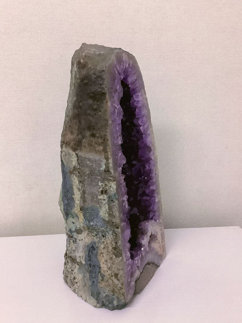 天然アメジストドーム 縦型 紫水晶 原石 パワーストーン