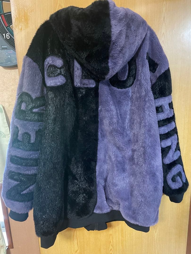 超美品❗️NieR 【超ふわもこ】TWO-TONE ZIP OUTER