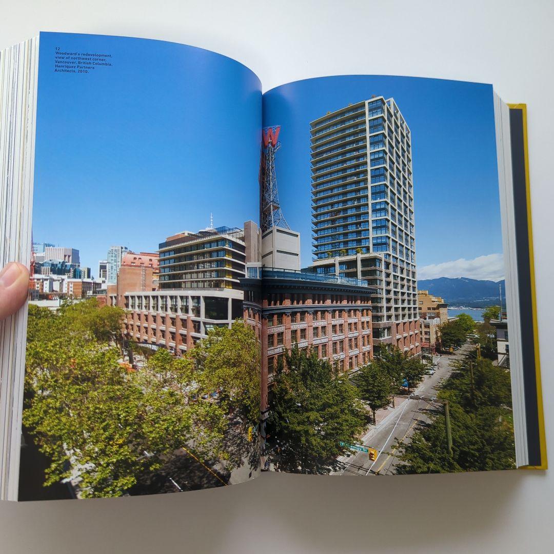 洋書 Canadian Modern Architecture