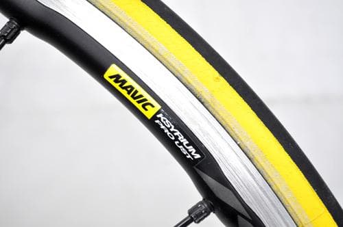 MAVIC KSYRIUM Pro UST フロントホイール