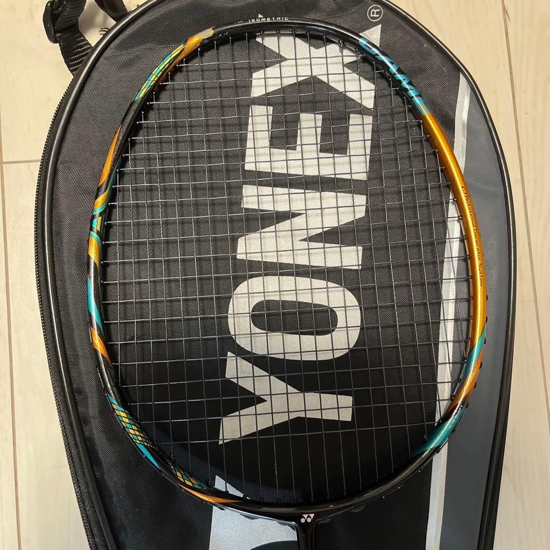 YONEX Astrox 88D Game バドミントンラケット ケース付き
