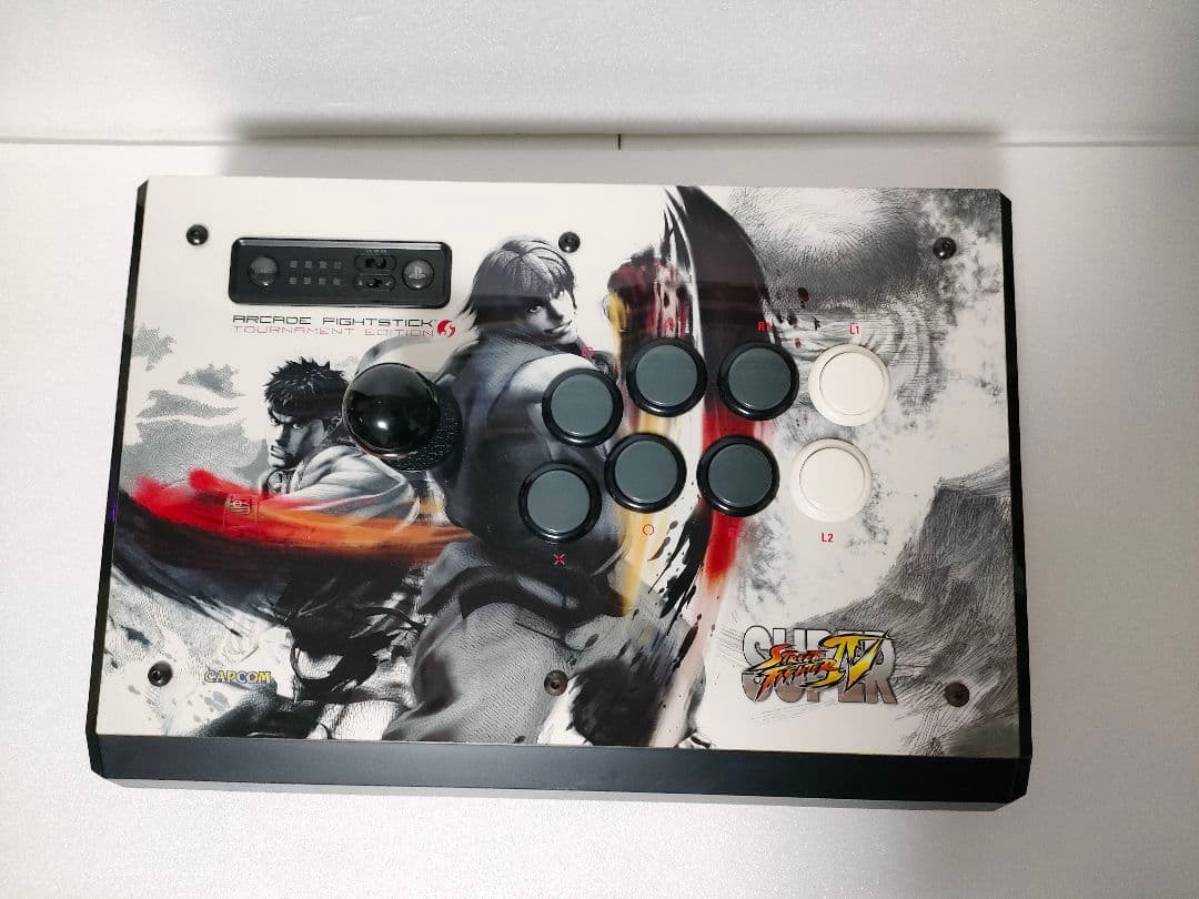 スーパーストリートファイターIV アーケードコントローラー マッドキャッツ TE