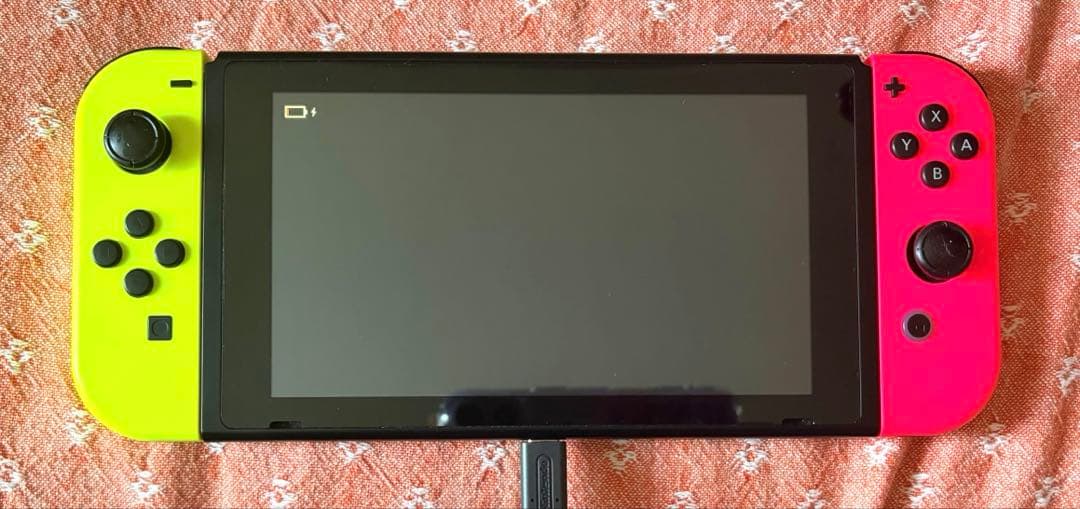 Nintendo Switch 本体 イエロー/ピンク ホリパッド付