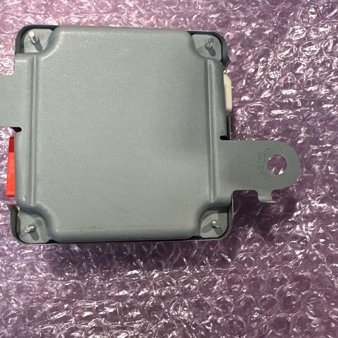 トヨタ バッテリーセンサー アクア　NHP10 89892-52011
