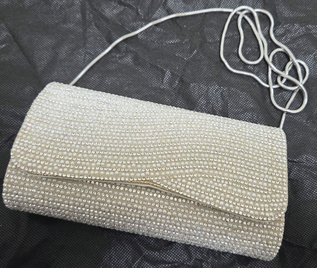 極美品 GRACE CONTINENTAL ラインストーンクラッチバッグ