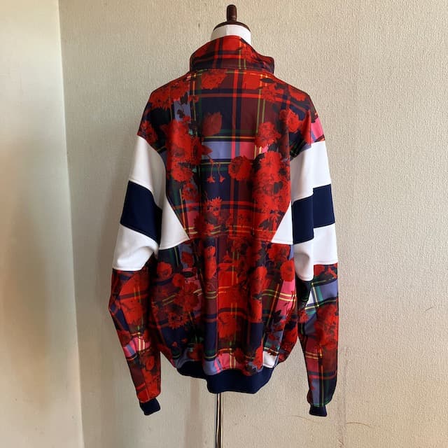 美品 24 karats tokyo トラックジャケット 平野紫耀 色違い