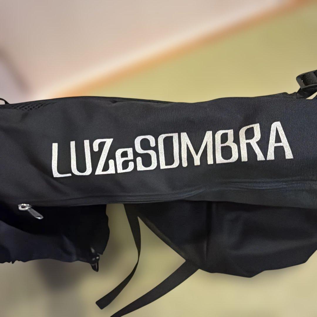 LUZ e SOMBRA ブラック バックパック