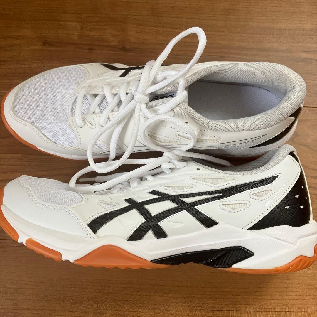 ☆新品☆バレーボールシューズ　GEL-ROCKET11 新品　25センチ