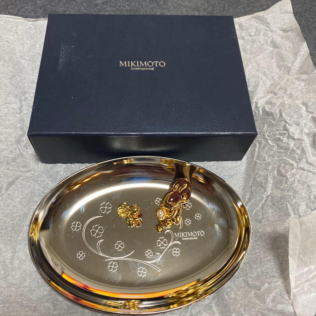 新品✨　MIKIMOTO 花柄トレイとリスの親子金色装飾品セット