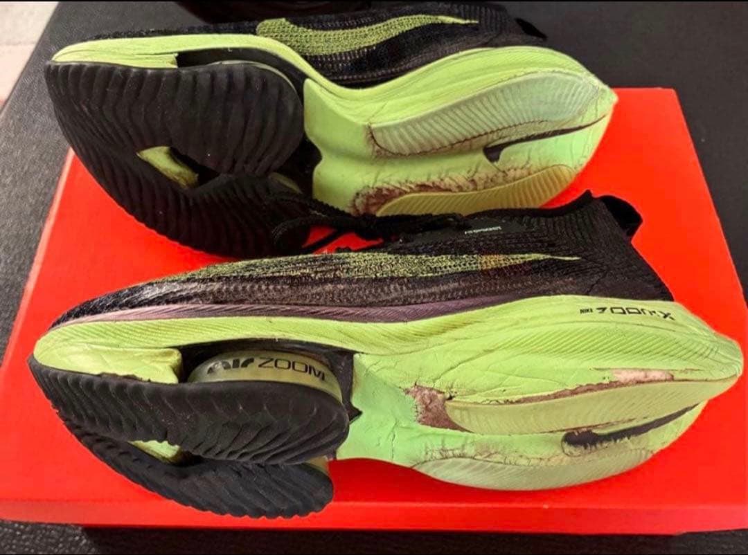 NIKE AIR ZOOM ALPHAFLY NEXT% 24㎝