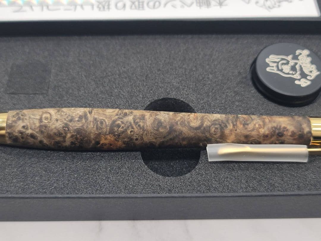 新品　こぶた工房　極上+花梨瘤　青瘤　金金具　ボールペン