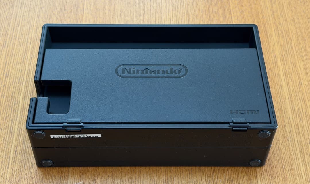 【美品】初代Nintendo Switch本体＋追加Joy-Con・ハンドル等