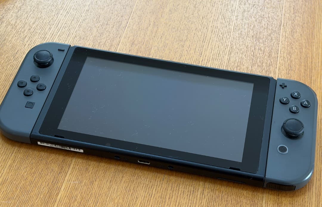 【美品】初代Nintendo Switch本体＋追加Joy-Con・ハンドル等