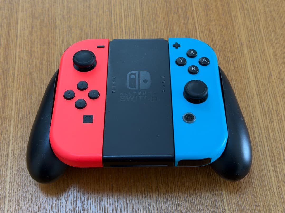 【美品】初代Nintendo Switch本体＋追加Joy-Con・ハンドル等