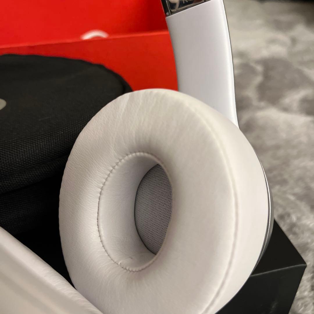 beats solo3 wireless スペシャルエディション シルバー