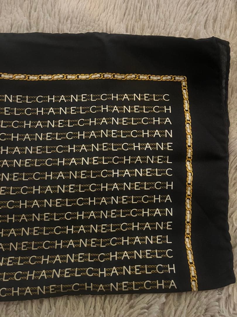 CHANEL シルク ブラック スカーフ