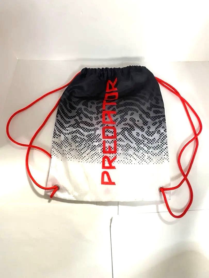 adidas Predator サッカーシューズ ブラック/レッド
