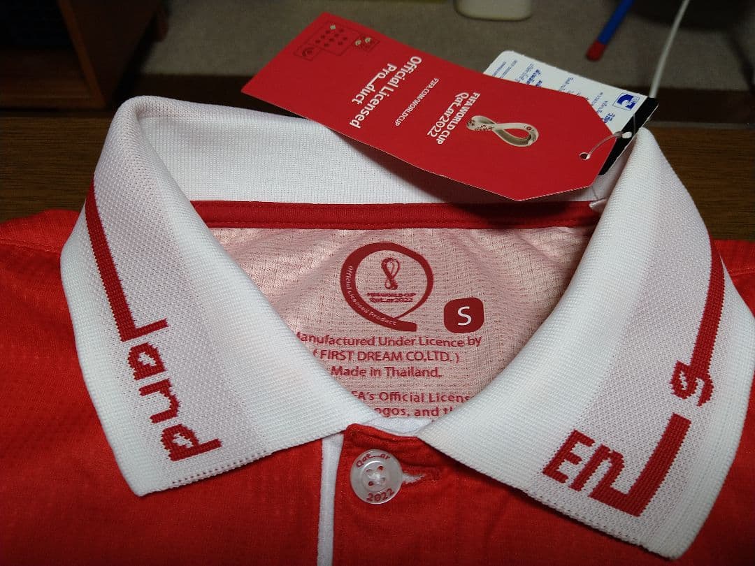 【新品】2022年サッカー FIFAワールドカップ イングランド代表ポロシャツM