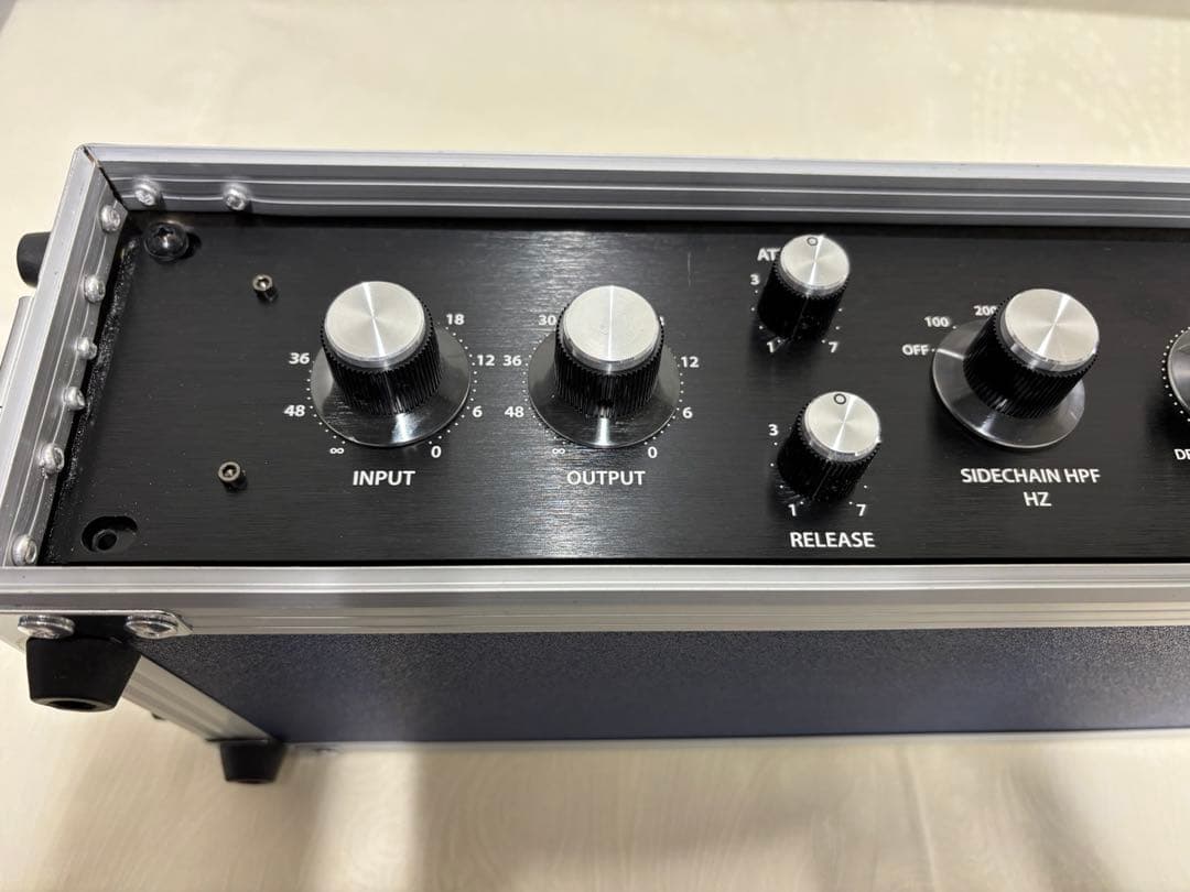 Black Lion Audio Seventeen 【名機1176系】