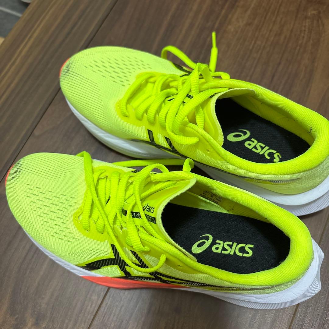 asics マジックスピード23.5