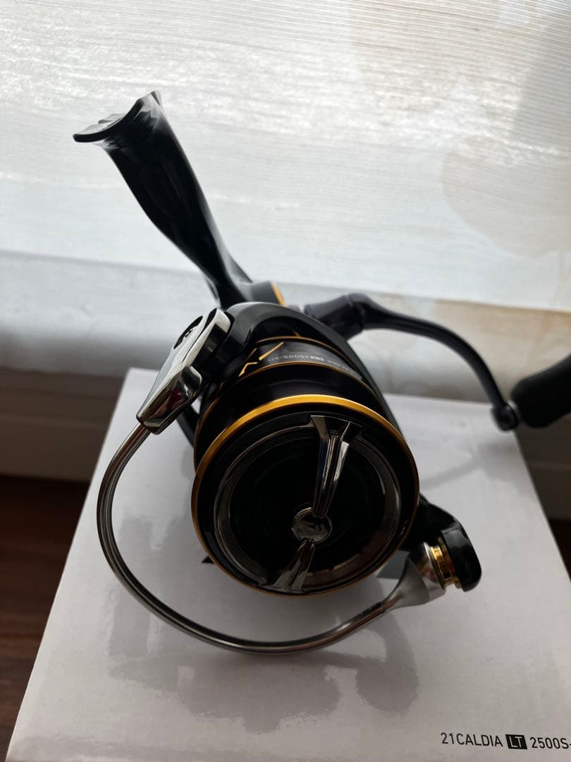 Daiwa LT2500-XH スピニングリール海釣り軽量LT ライトゲーム