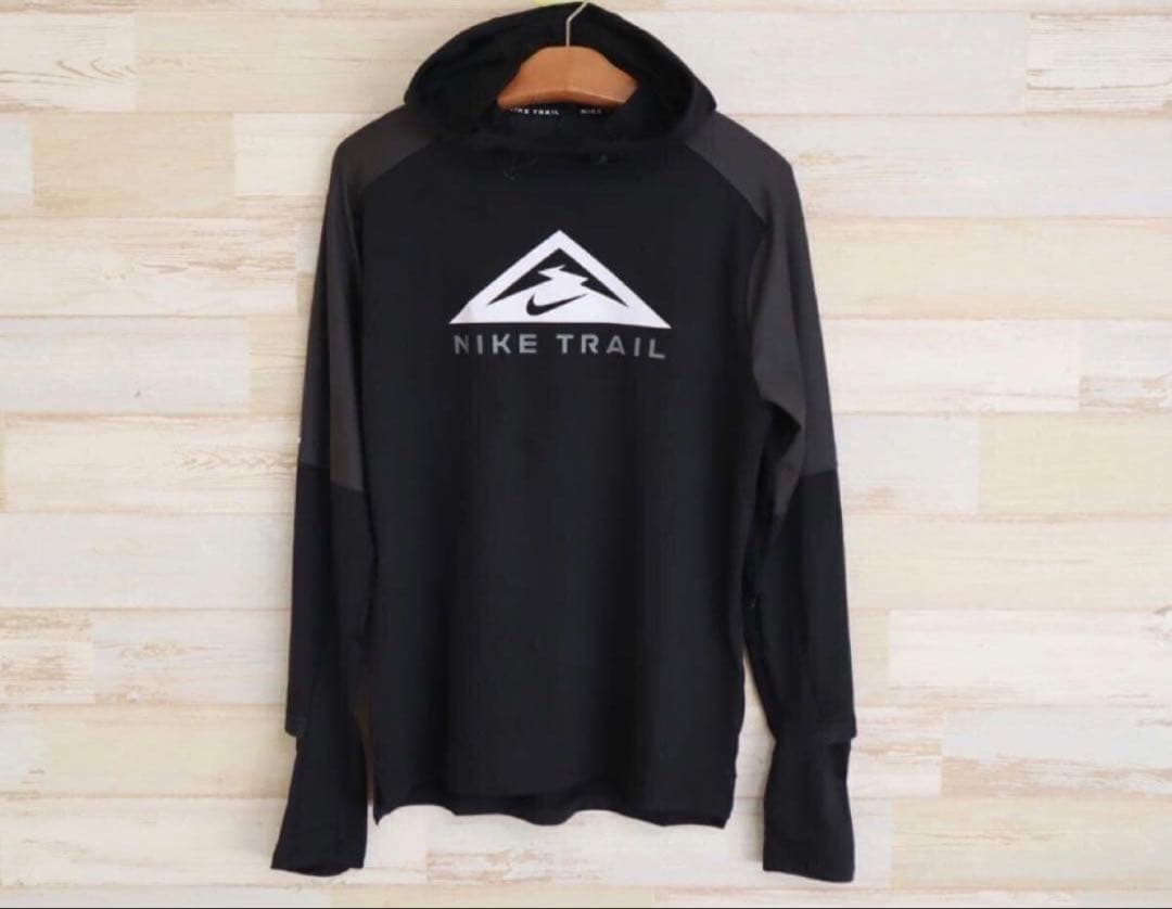 新品 NIKE ナイキ　Trail トレイル　長袖　シャツ　パーカー　Lサイズ