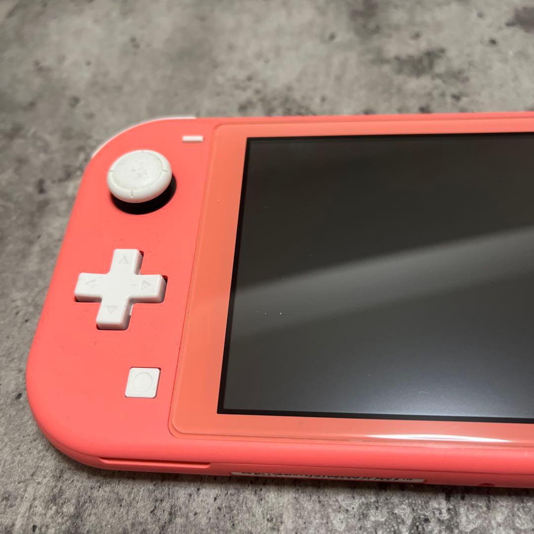 naonao　Nintendo Switch Lite コーラル 本体