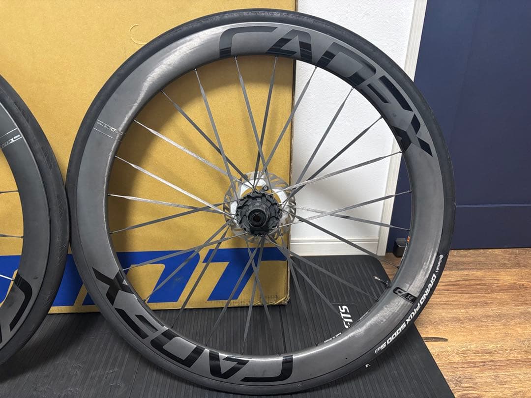 CADEX 50 Ultra Disc Tubeless カデックス50