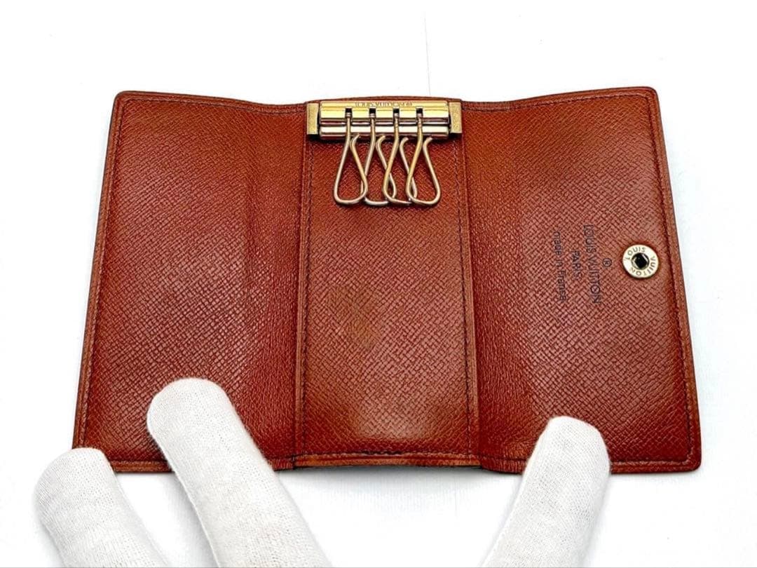Louis Vuitton モノグラム　4連キーケース