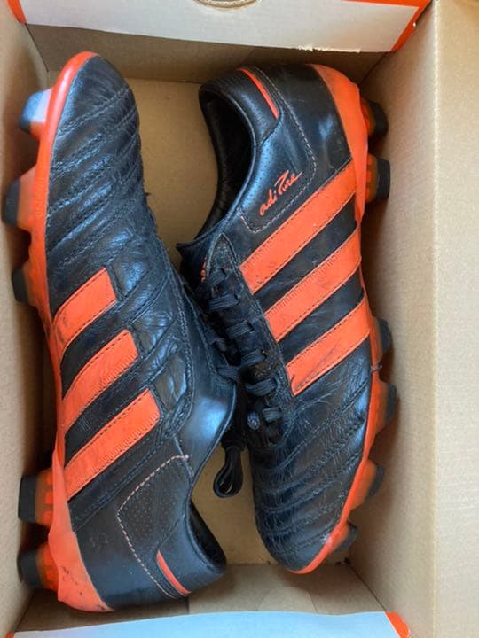 adidas アディピュア3 25.5