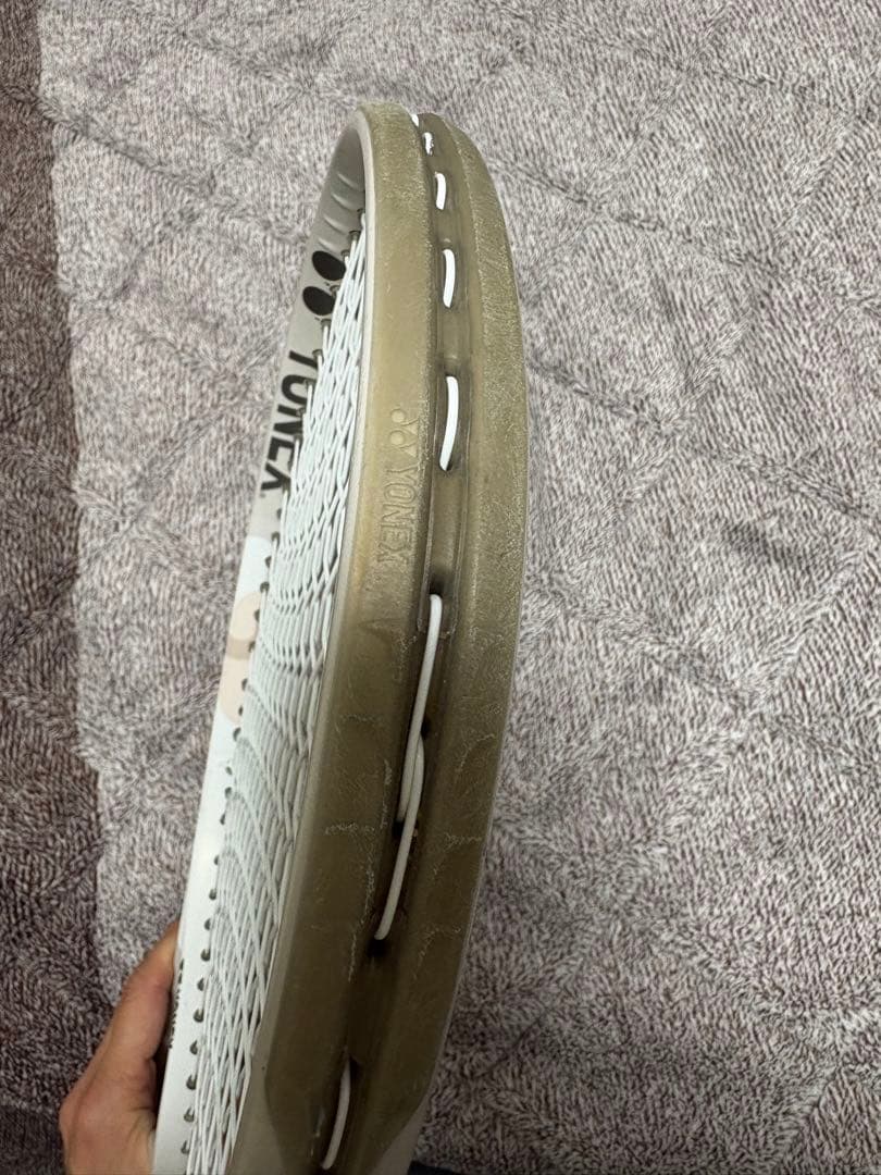 ヨネックス　ブイコア98 サンドベージュ　極美品　g2