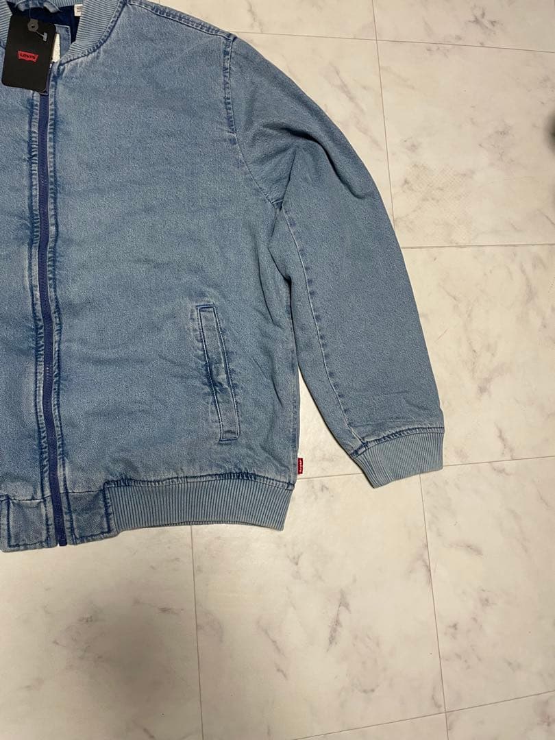 新品タグ付 Levi’s デニムMA-1型ジャケット L 薄色