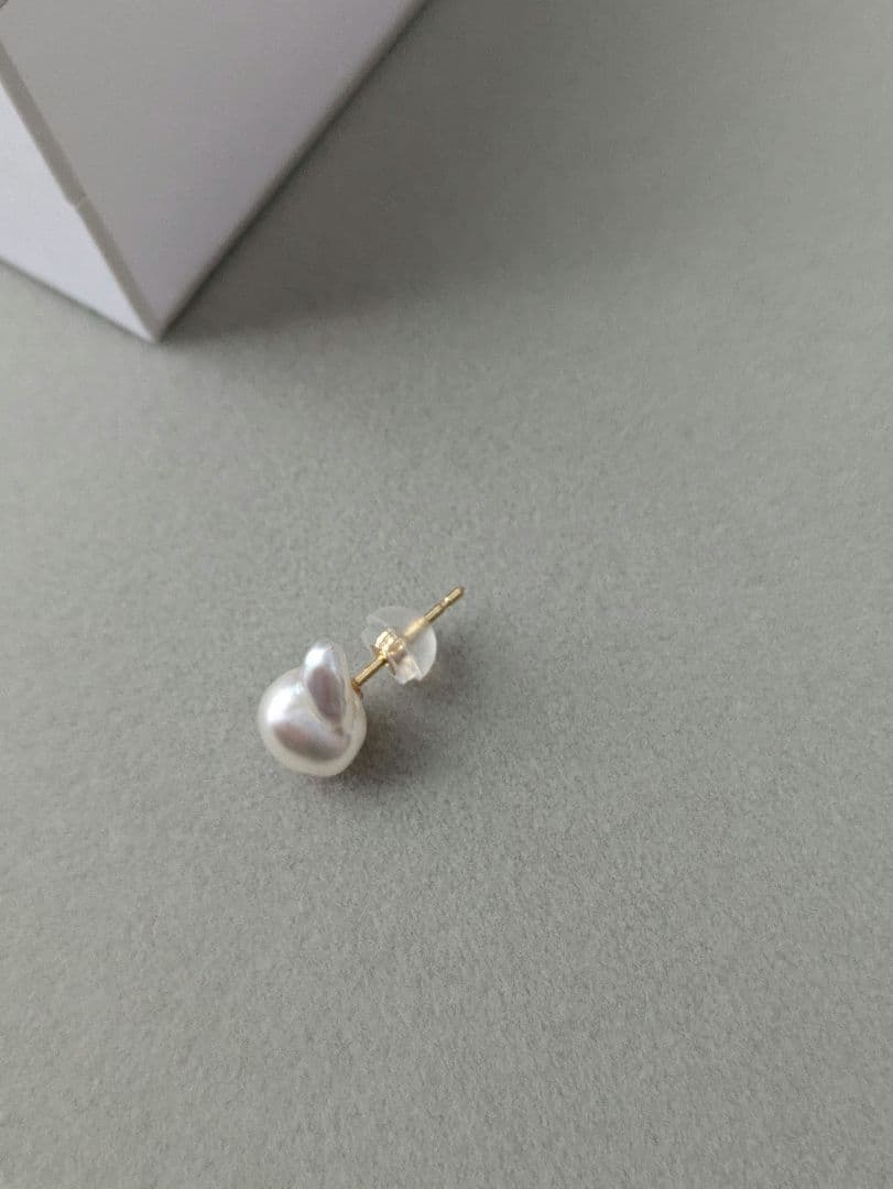 新品❣️ 18kYG 伊勢志摩バロックパールピアス
