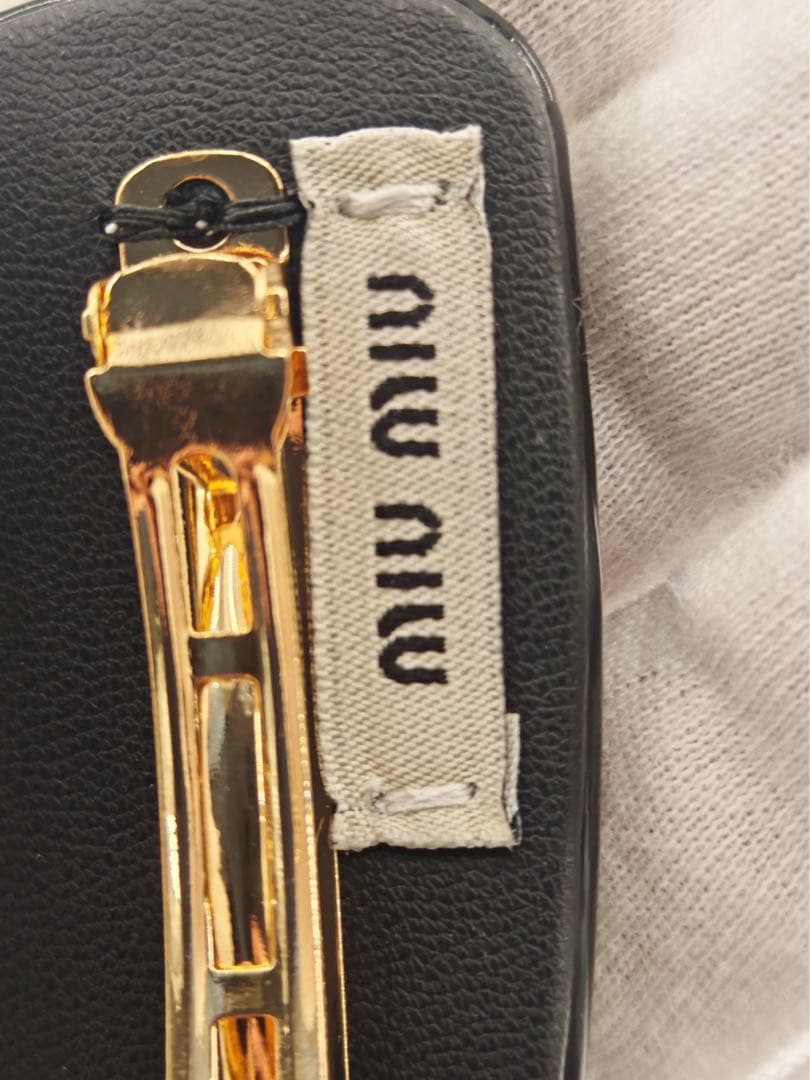 MIU MIU ヘアクリップ 2点セット　バレッタ ブラック＆ベージュ　美品