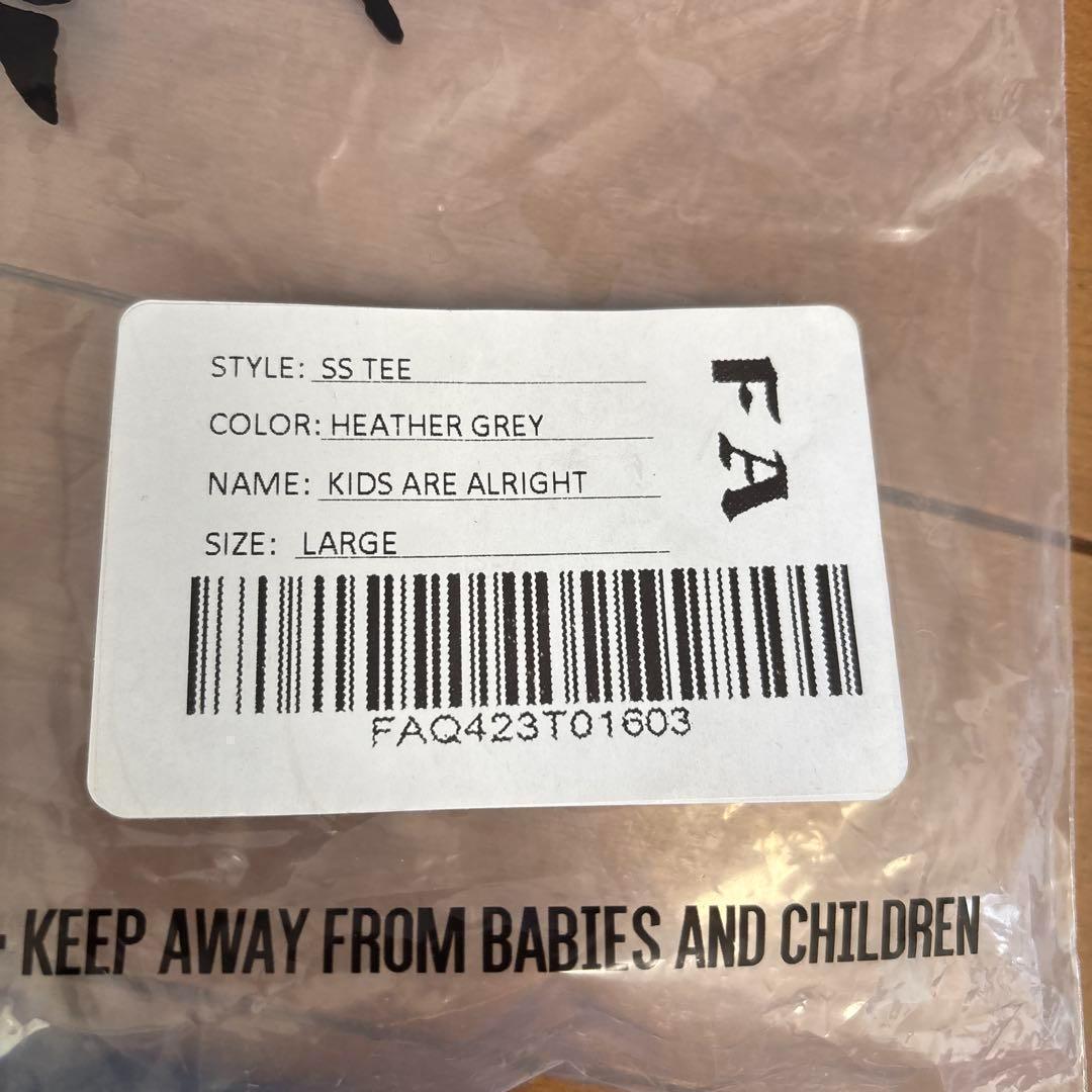 fucking awesome KIDS ARE ALRIGHT Tシャツ　L
