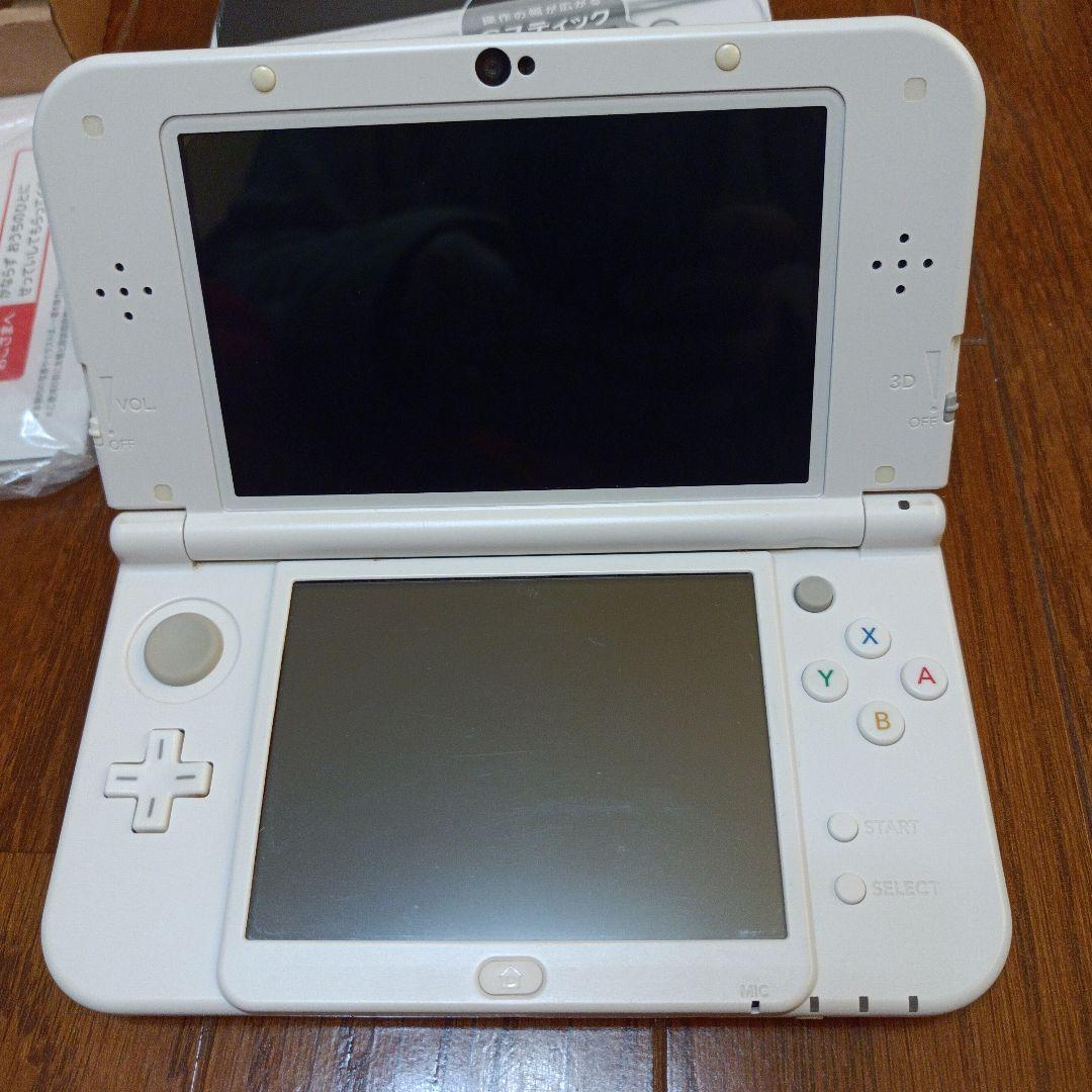 New ニンテンドー 3DSLL パールホワイト　美品　保証書あり
