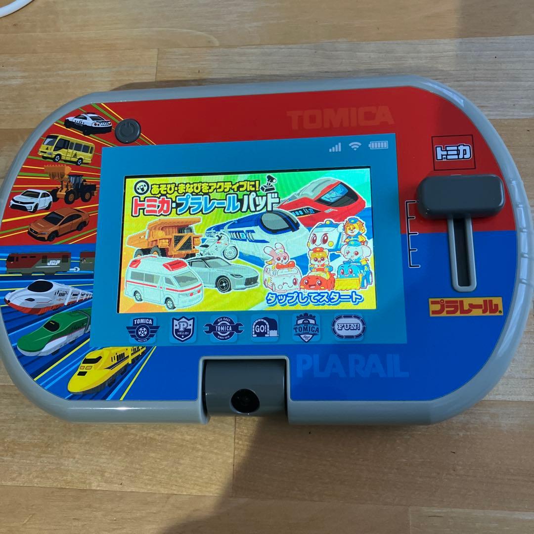 トミカプラレールバッド