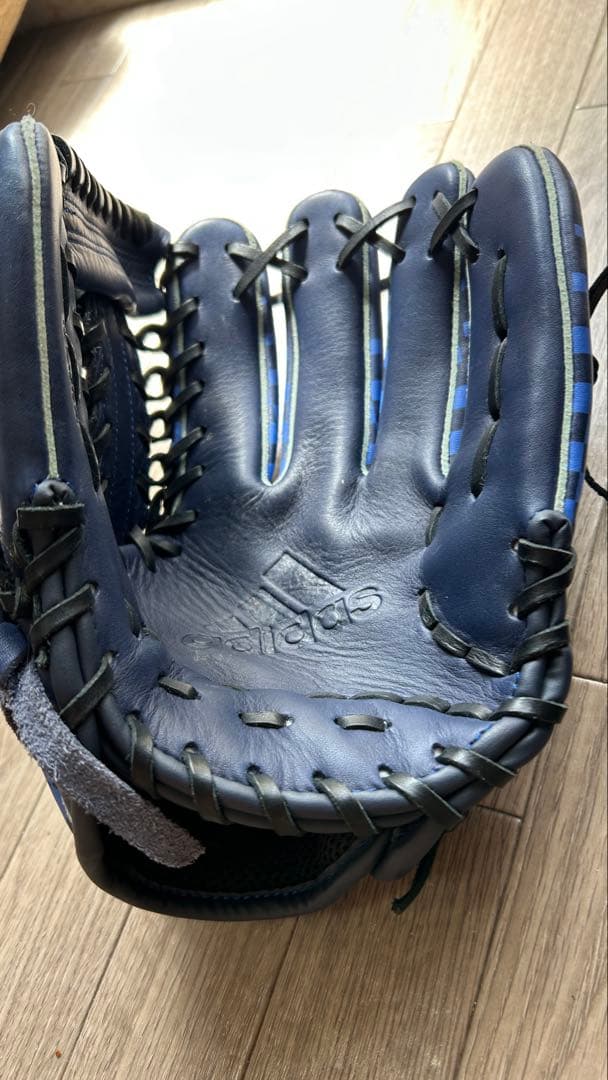 し*ま様 adidas 廃盤品　数量限定発売 ドット・デザイングローブ 赤と青２