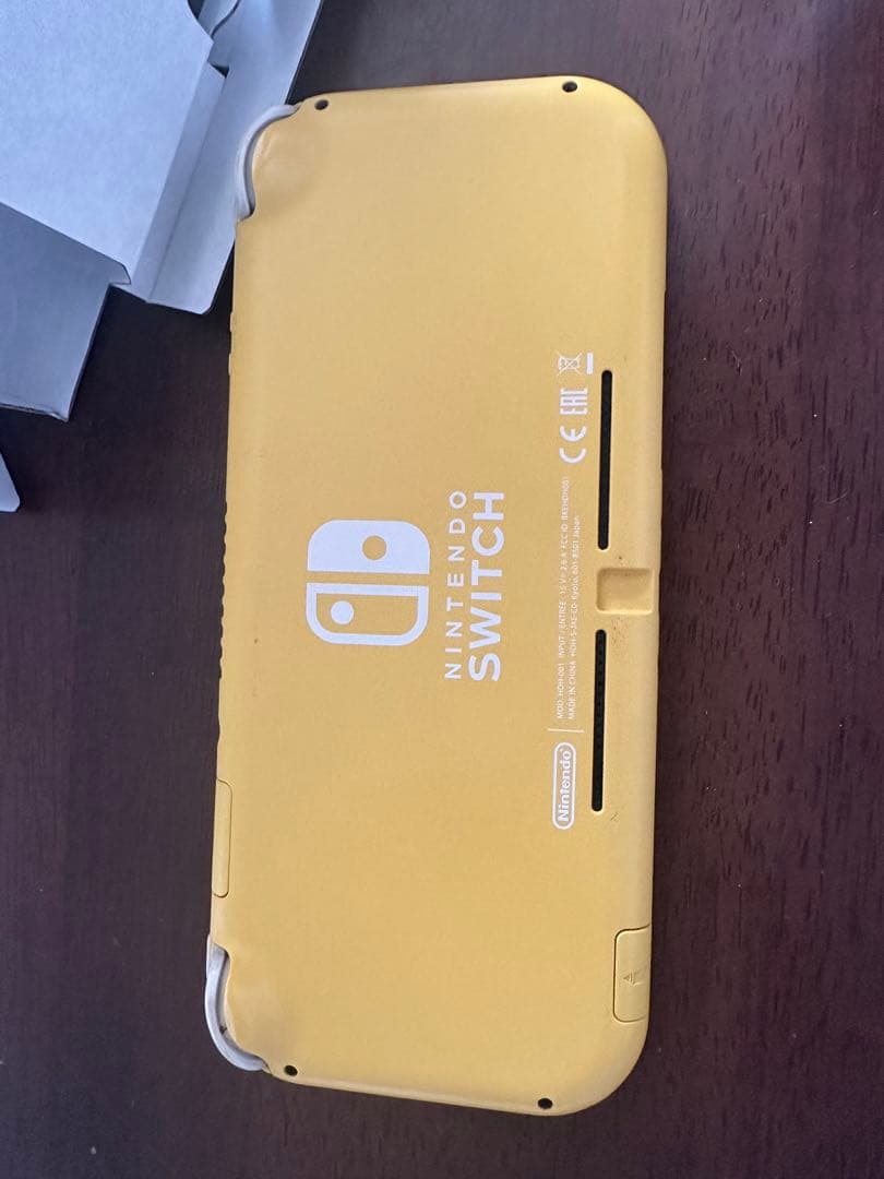 Nintendo Switch Lite イエロー 本体と箱のみ