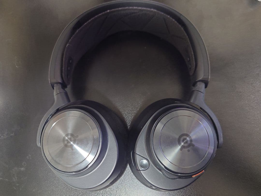 使用時間小　arctis nova pro wireless steel