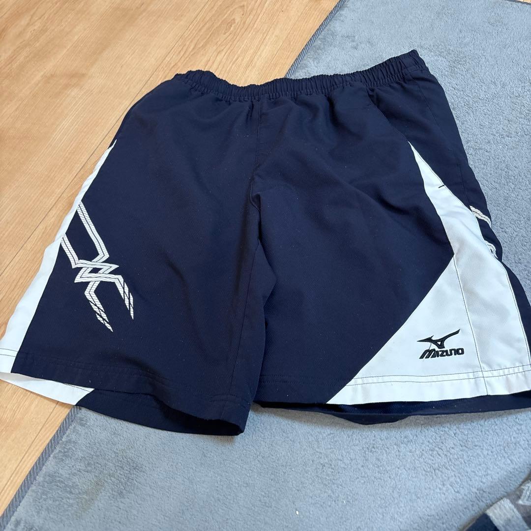 バドミントン　tシャツ ハーフパンツ　5点セット