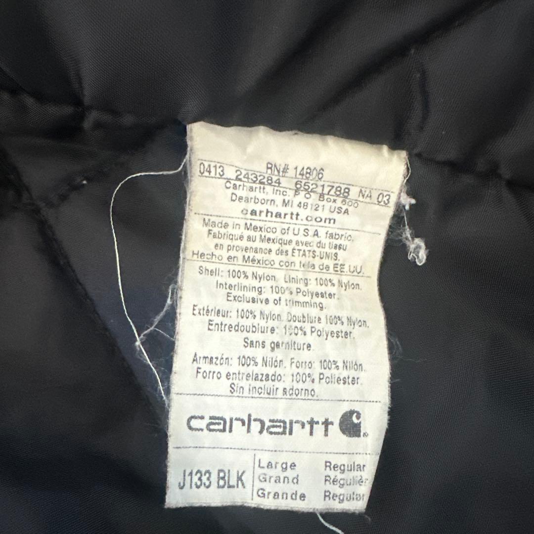 Carhartt フード付きブラックジャケット