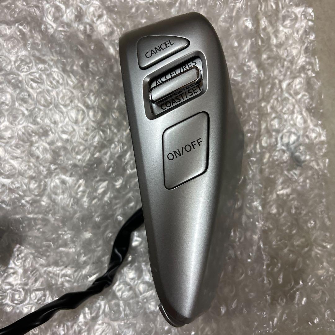 セレナ　C26 オプション　ステアリングスイッチ