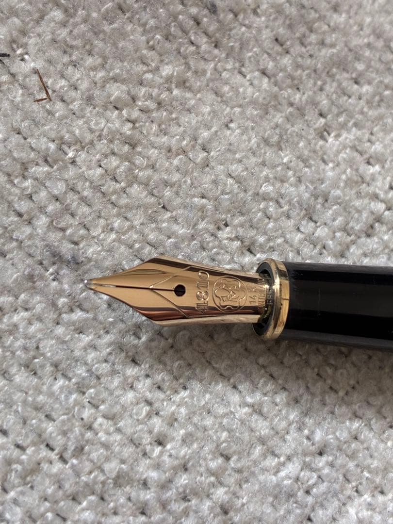 K*s様 ◾️Montblanc Meisterstück classic144