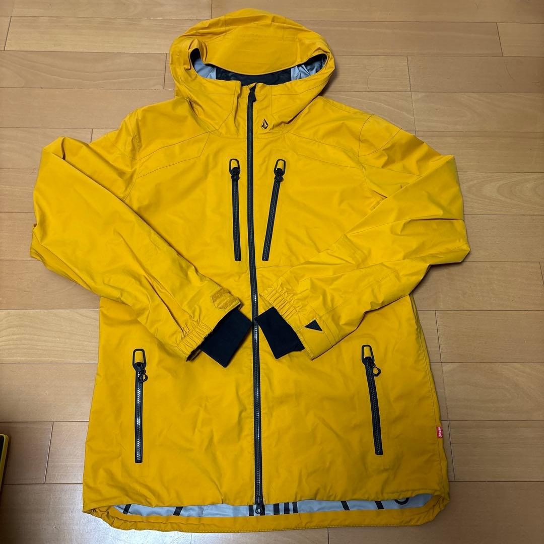 2*6様 美品VOLCOM GORE-TEX ボルコムブライアンイグチ　ウエア上