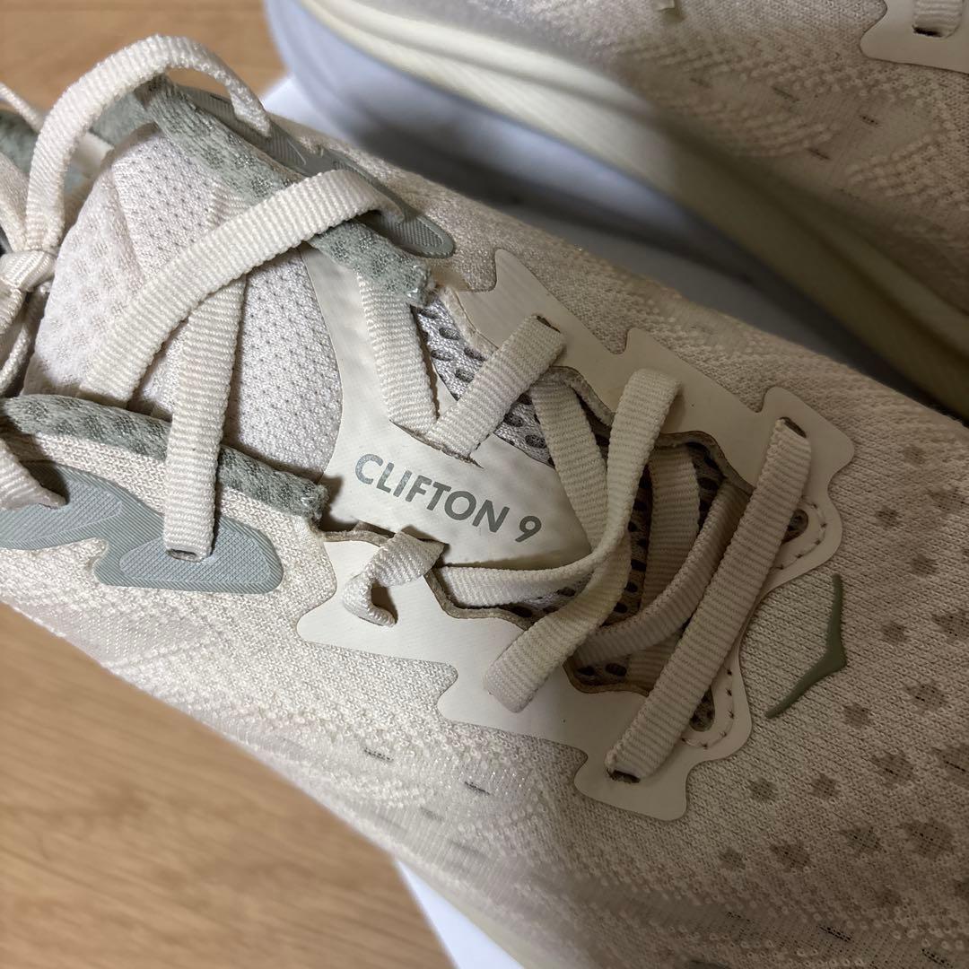 スパイク・シューズ HOKA CRIFTON9