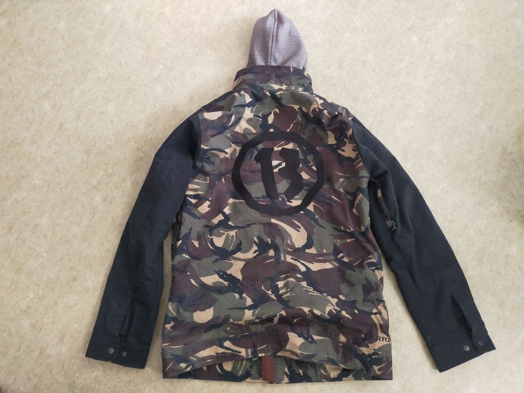 Burton　バートン　 迷彩ジャケット Lサイズ