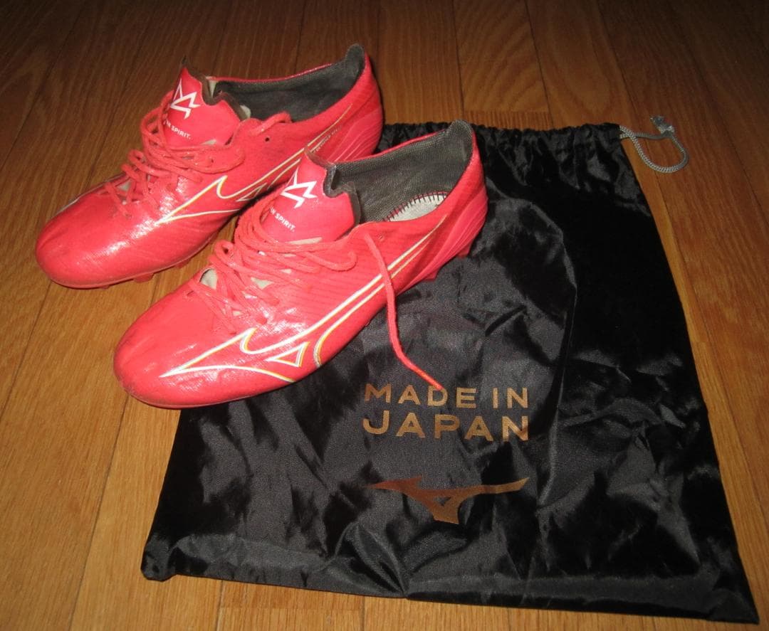 ミズノのサッカースパイク「MIZUNOαJAPAN」ミズノアルファジャパン