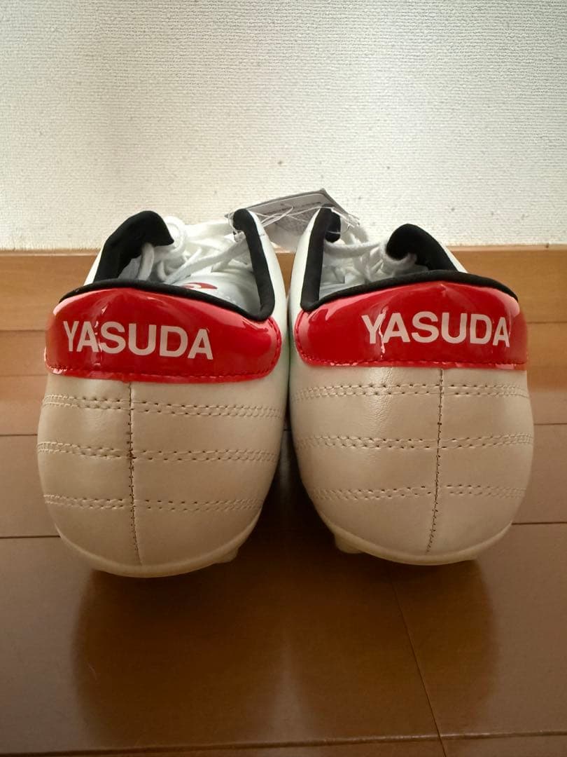 YASUDA サッカーシューズ ホワイト/レッド 27.5cm